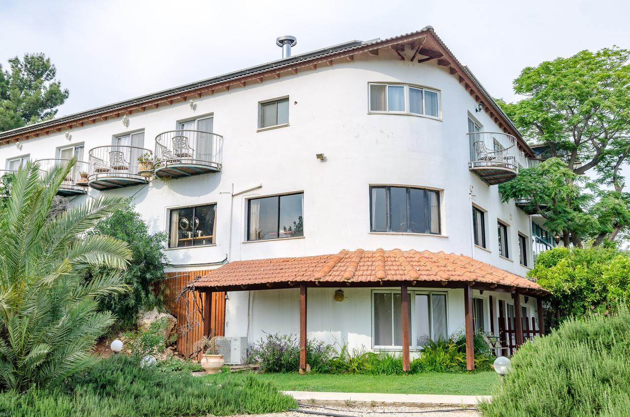 Amirey Hagalil Boutique Hotel Amirim Buitenkant foto